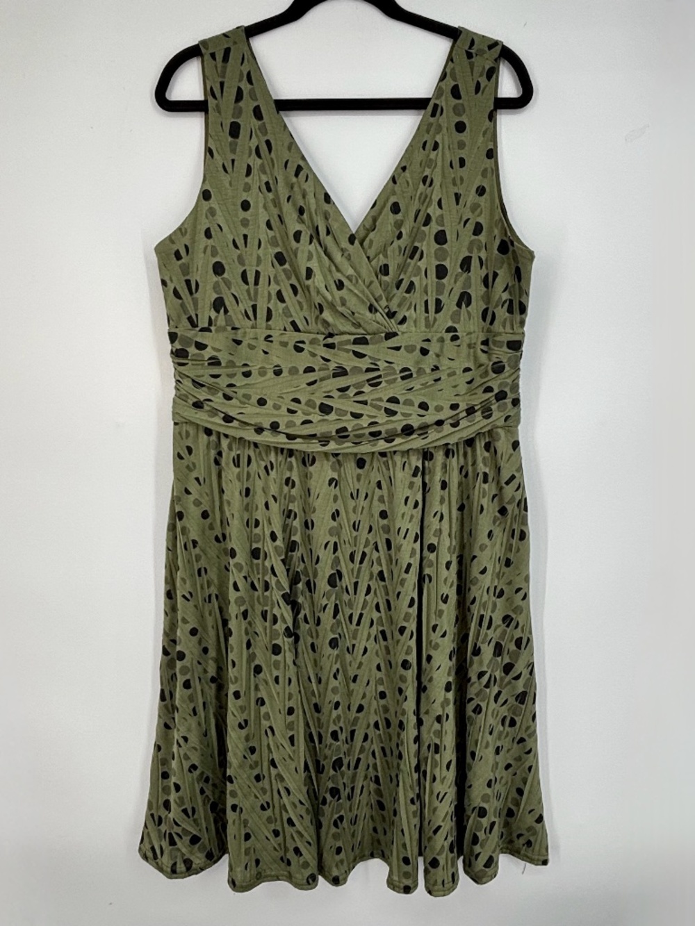 Joseph Ribkoff Womens Sz 12 Sleeveless Midi Dress Olive Green Polka Dots V-Neck